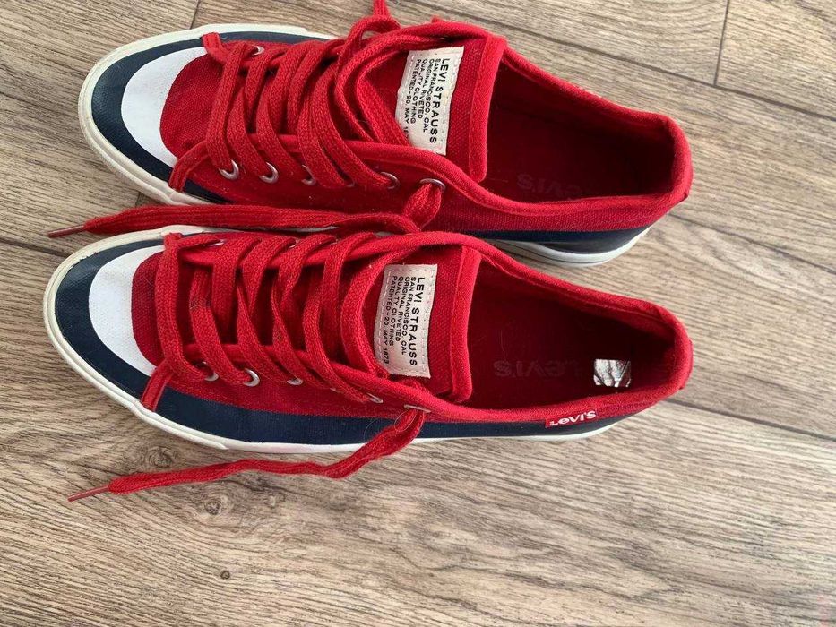 Trampki Levi's 38 rozmiar