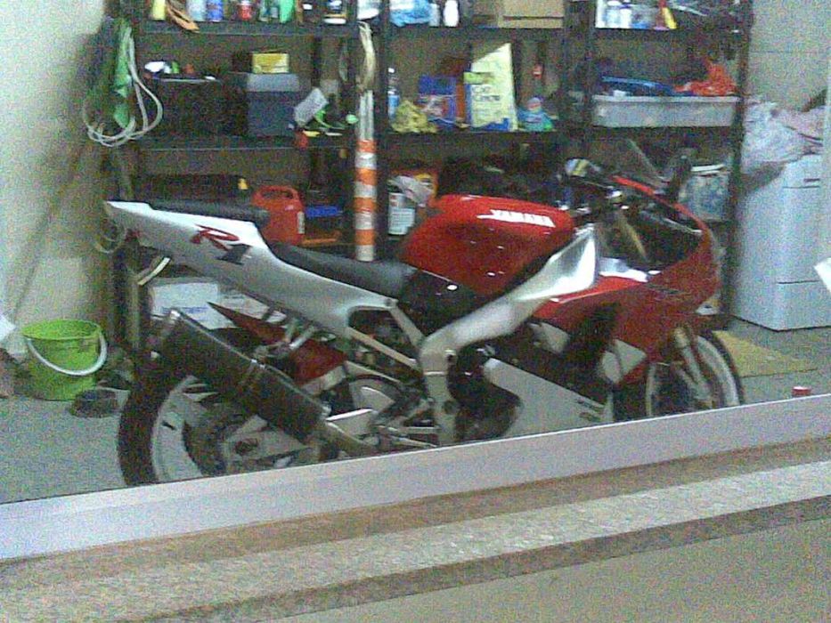 Carros motos barcos..polimento manutenção  proteção de pintura