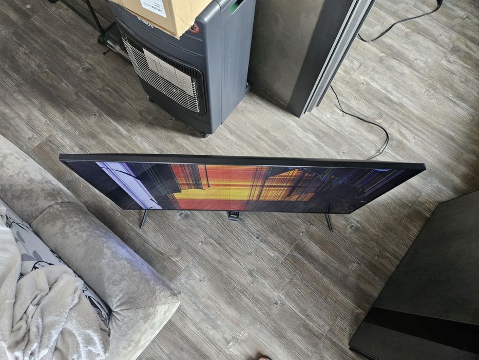 Телевізор 43" Samsung UE43TU7090UXUA (2020) • Повний комплект • На запчастини
