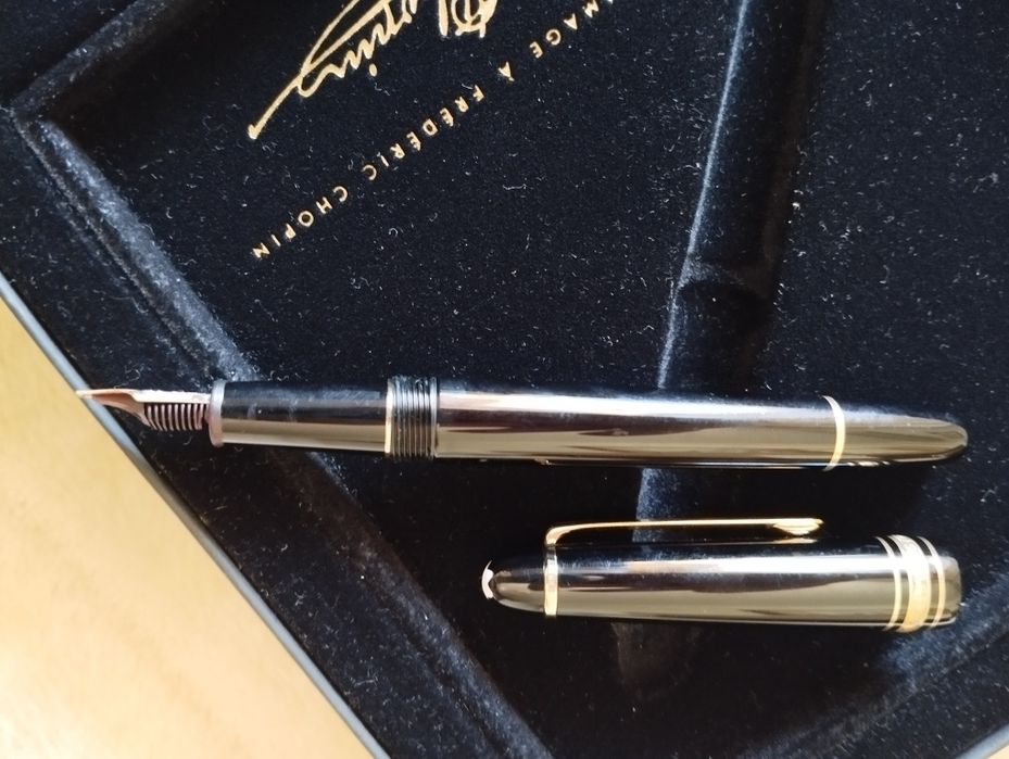 Caneta Mont Blanc ouro 14k