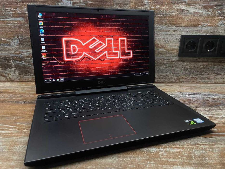 Мощный Игровой ноутбук Dell Inspiron  i5-8300h/ GTX 4 GB/ SSD + HDD