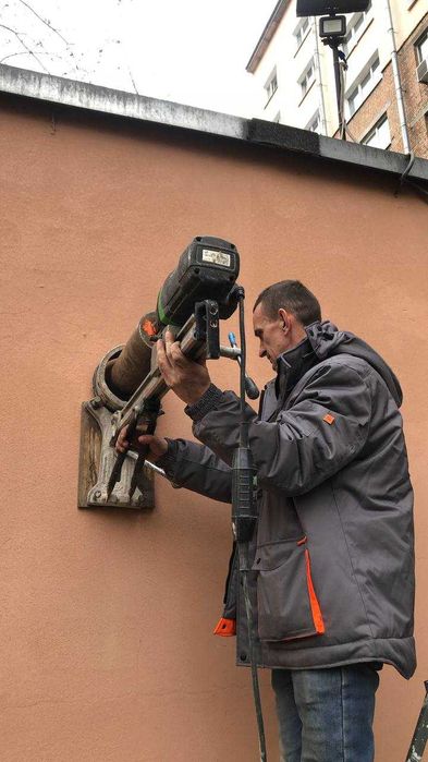 Вентиляція. Витяжка. Монтаж вентиляції Київ. Побутова вентиляція
