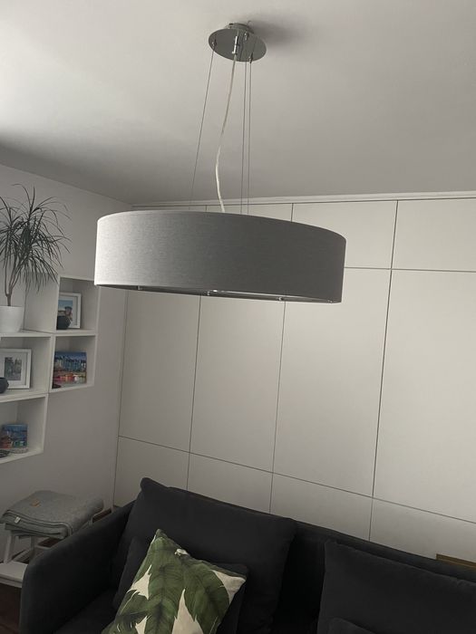 Szara lampa wiszaca okrągła