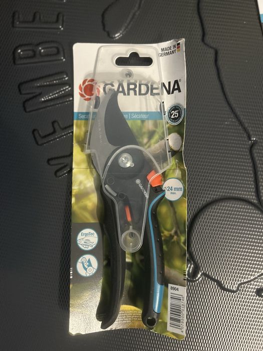 Секатор Gardena PremiumCut Pro