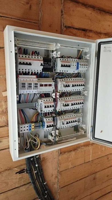 Услуги электрика, срочный вызов электрика, аварийный электрик