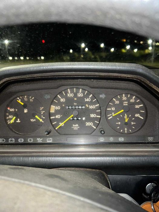 Mercedes Benz W124 250D 1989 Nacional