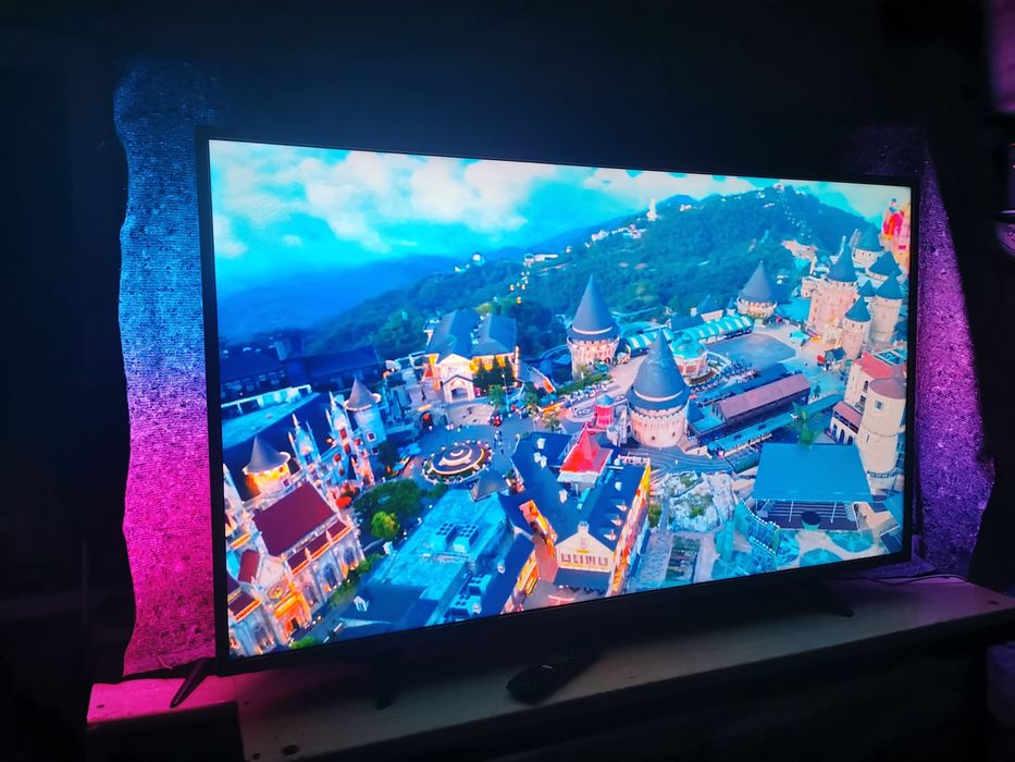 55" Philips  Android Smart TV  Ambilight  dvbt2 hevc telewizor