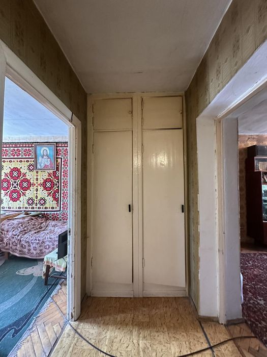 Продам 2 кімнатну квартиру