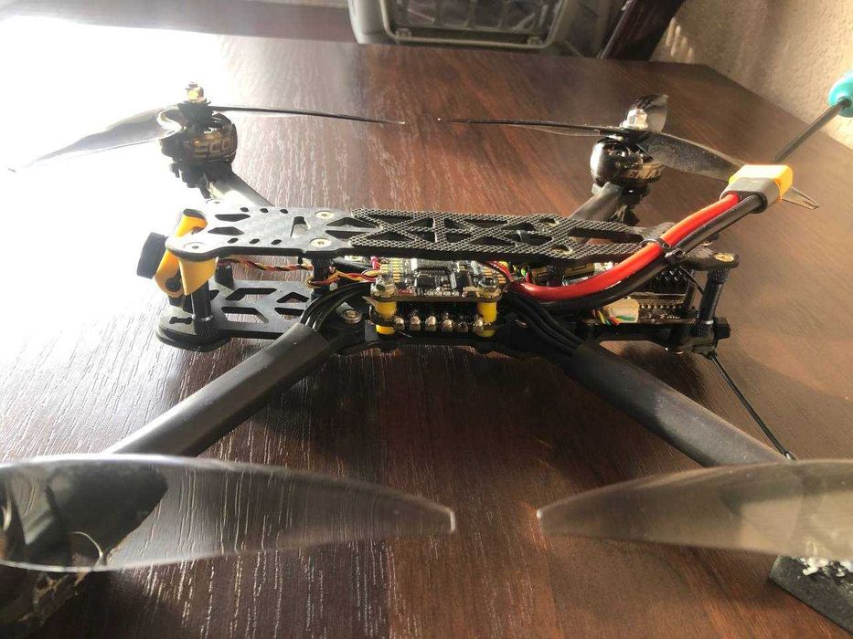 Продаж FPV SpeedeBee дрона