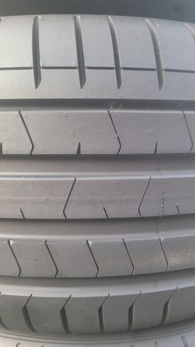 285 45 21 Pirelli P Zero PZ4 RSC*