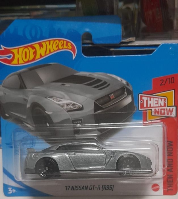 17 nissan GT-R R35 hot wheels
