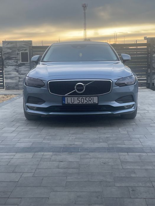 Volvo s90 momentum