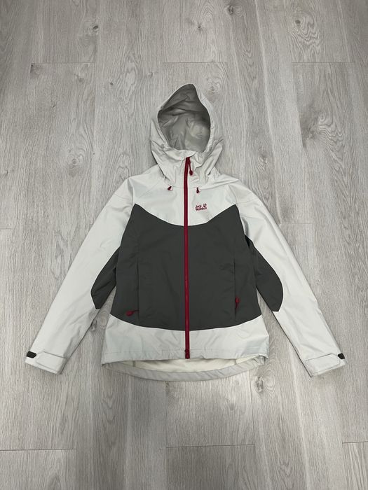 Жіноча мембранна куртка Jack Wolfskin Ridge Jacket як лижна S-M