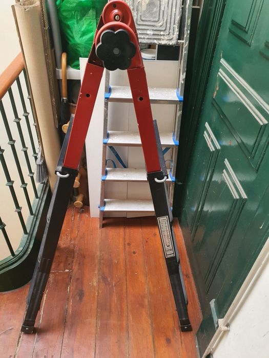 Escada multiusos Litan  4x4 degraus
