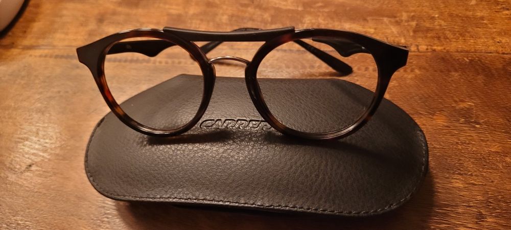 Óculos Carrera para graduar
