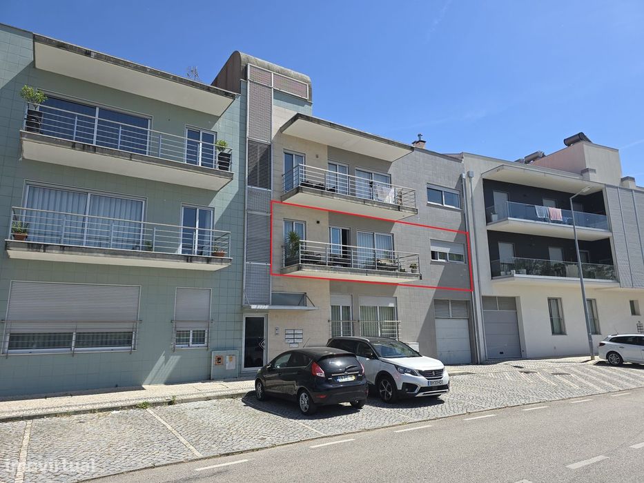 Apartamento T3 com varanda e garagem em Condeixa — Condeixa-A-Velha E Condeixa-A-Nova, Coimbra