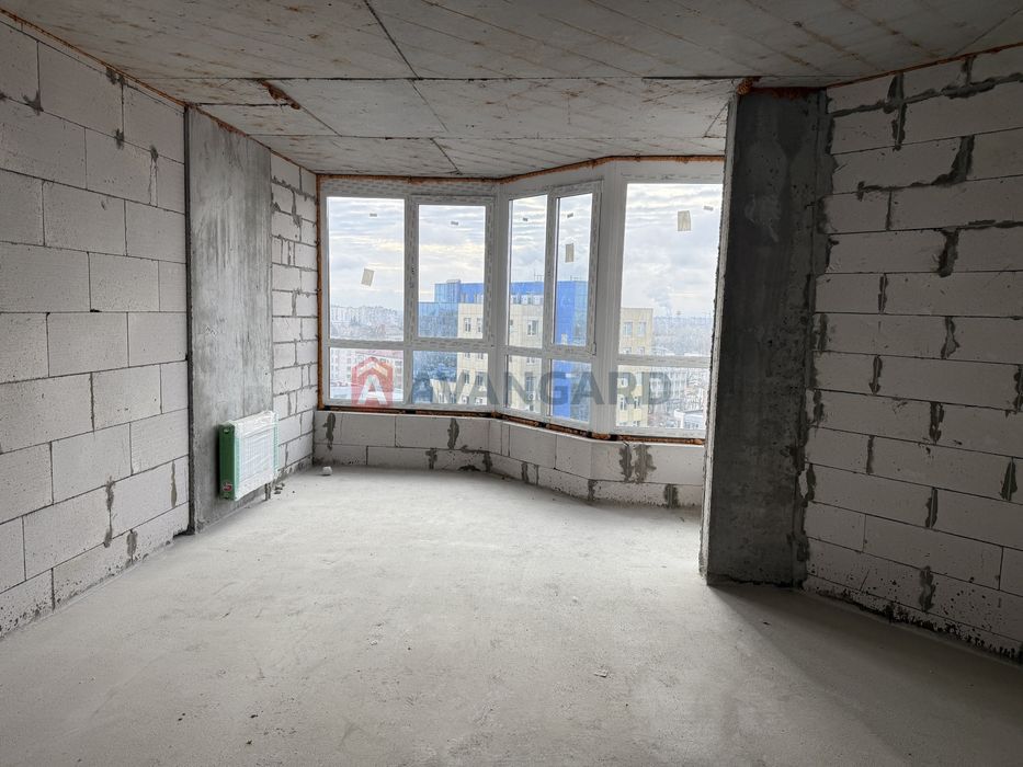 Центр, Новобудова, 3-кімнатна!