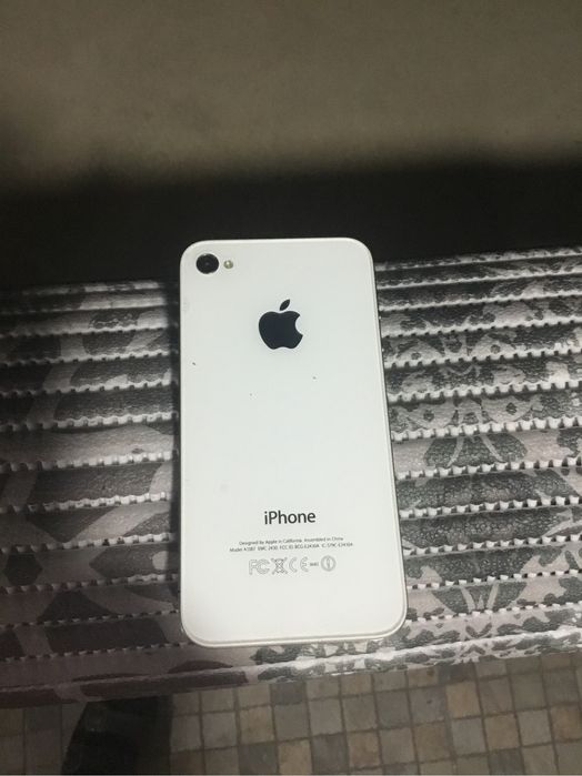Telemóvel iphone 4s