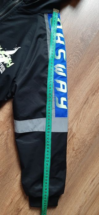 Двусторонняя демисезонная курточка на мальчика