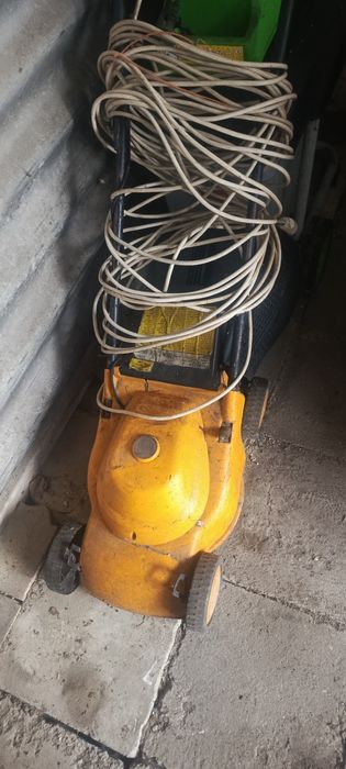 Sprawna kosiarka elektryczna