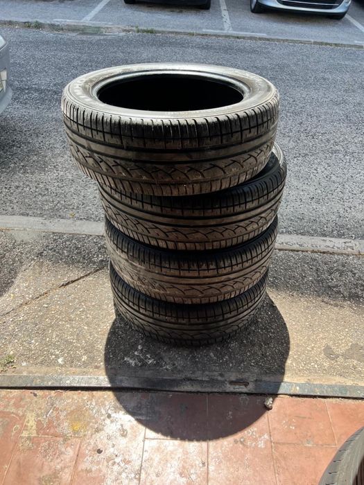215/55/18 Kumho 4 pneus