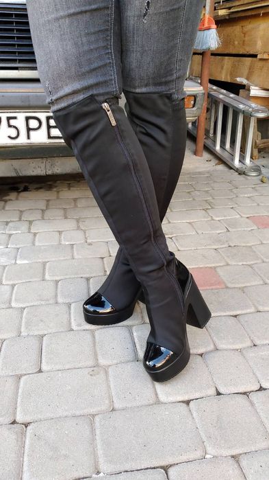 Чоботи жіночі на каблуці