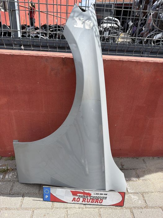 Guarda lamas esquerdo mercedes E w214 2023