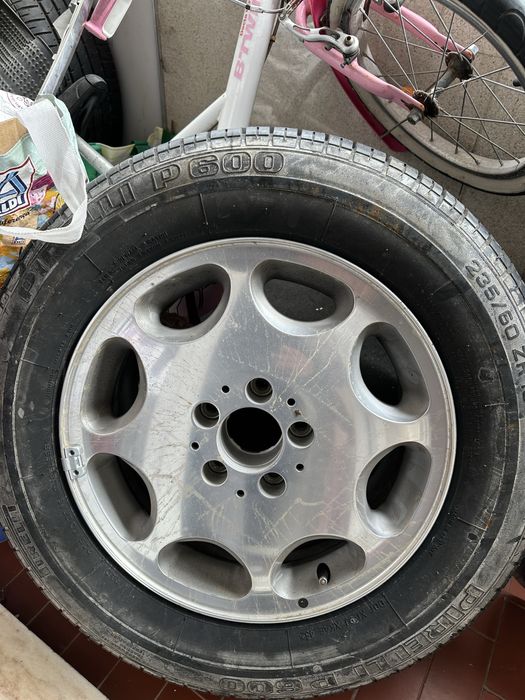 Pneu com jante (mercedes) 5x120 235/60 R16