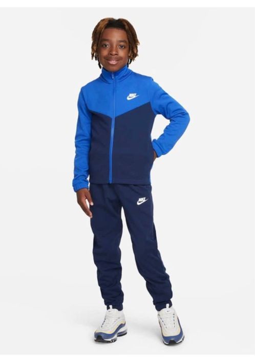 Продам костюм оригинал