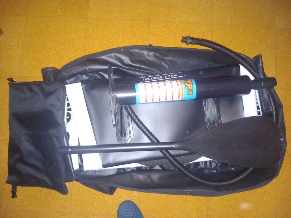 Usado 3 ou 4 vezes. Como novo. Troco por pc portátil  a funcionar.