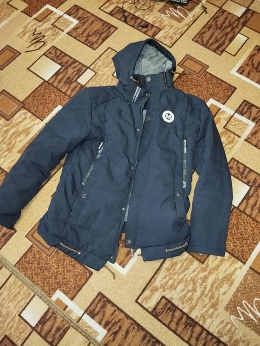 Куртка зима 450 грн