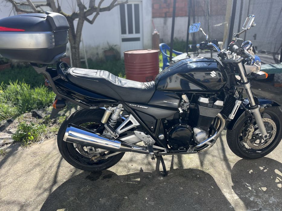 Suzuki   G S X    1400