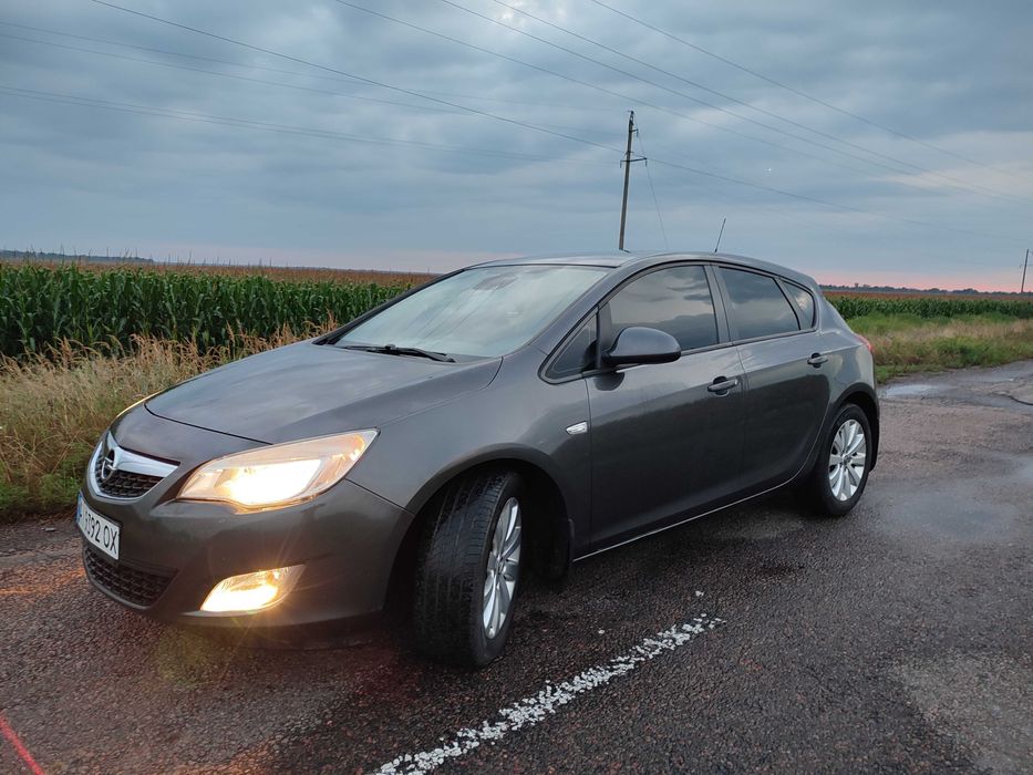 Opel Astra J 1.7 CDTI (125 лошадей)