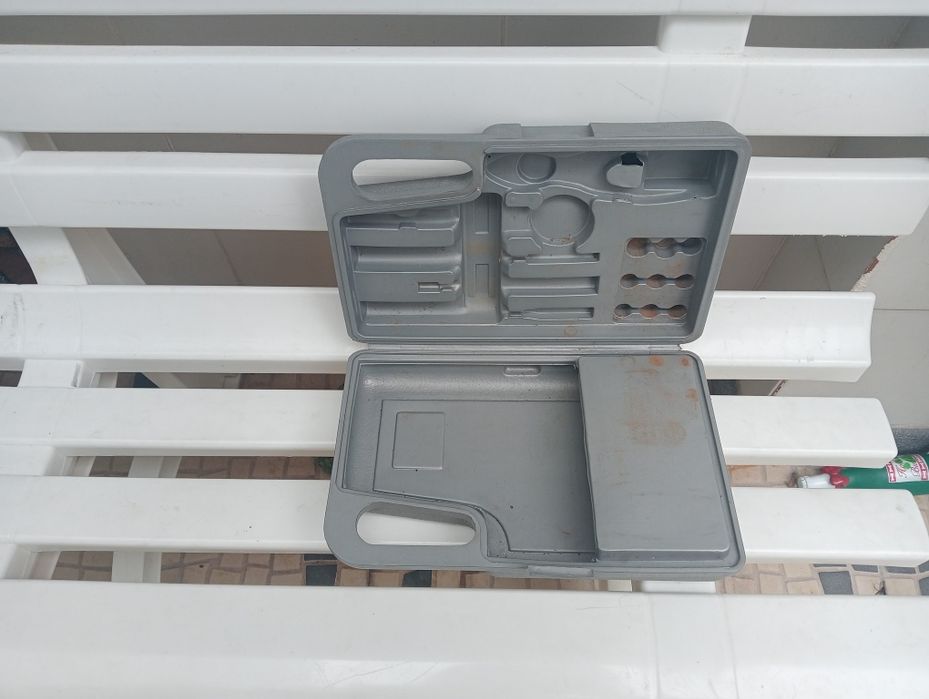 Box with Multiple Open-End Wrenches429911153659105283