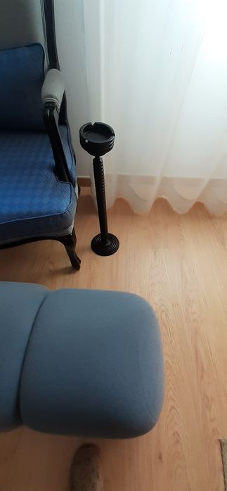 Vendo cinzeiro de  pé