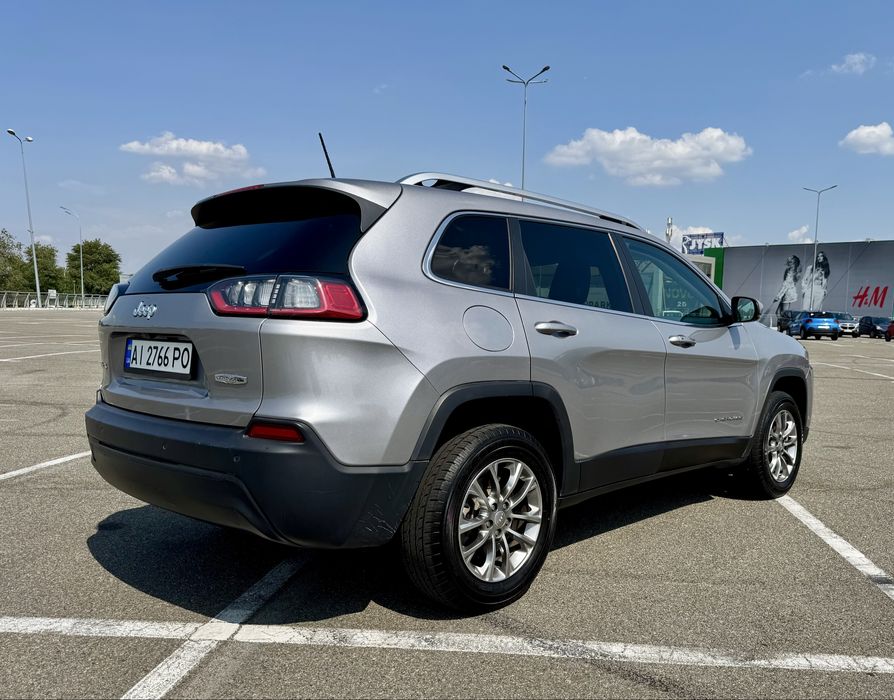 Jeep Cherokee Latitude Plus 2.4 L