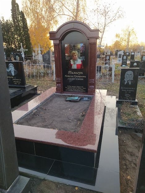 Пам'ятники будь-якої складності