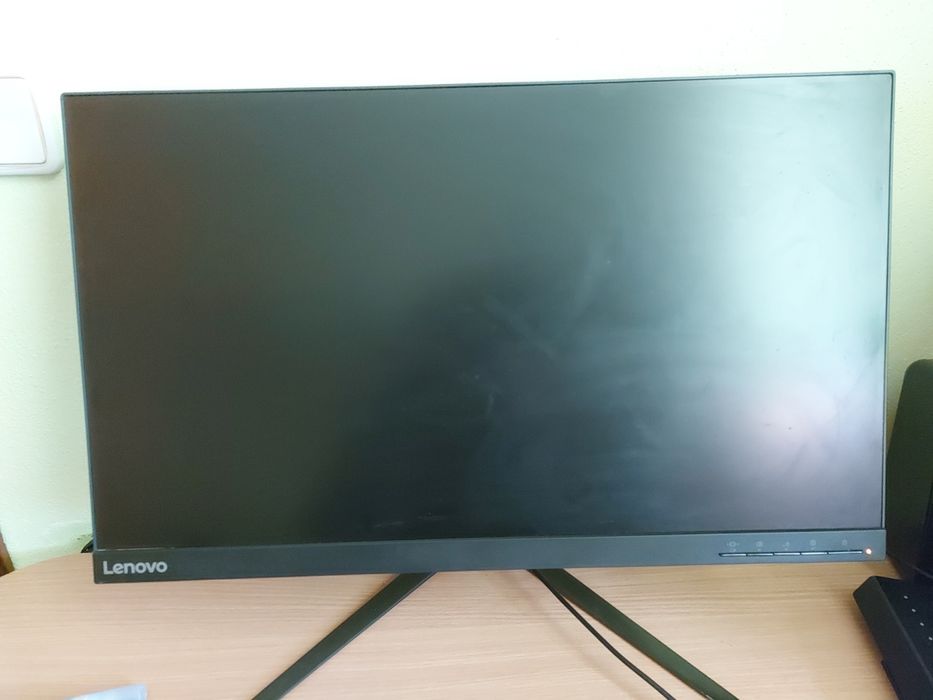 Desktop Gaming Lenovo + Monitor