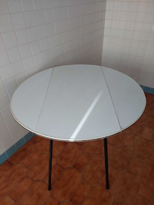 Mesa com 2 extensões