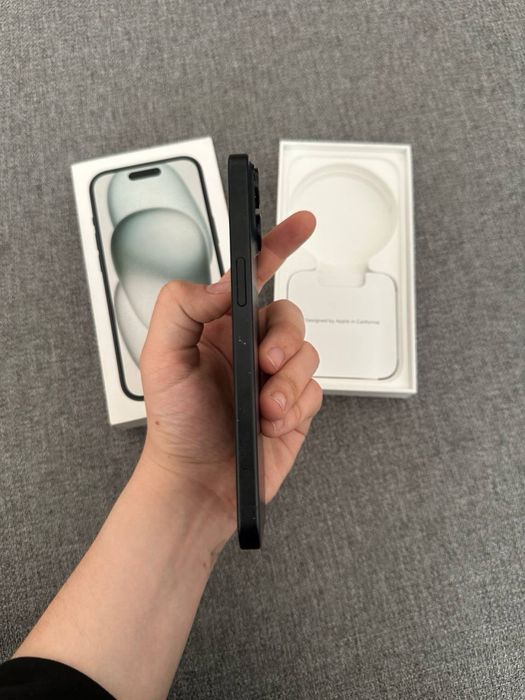 iPhone 15 – 82% Bateria, Stan 9.5/10, Bardzo Dobry