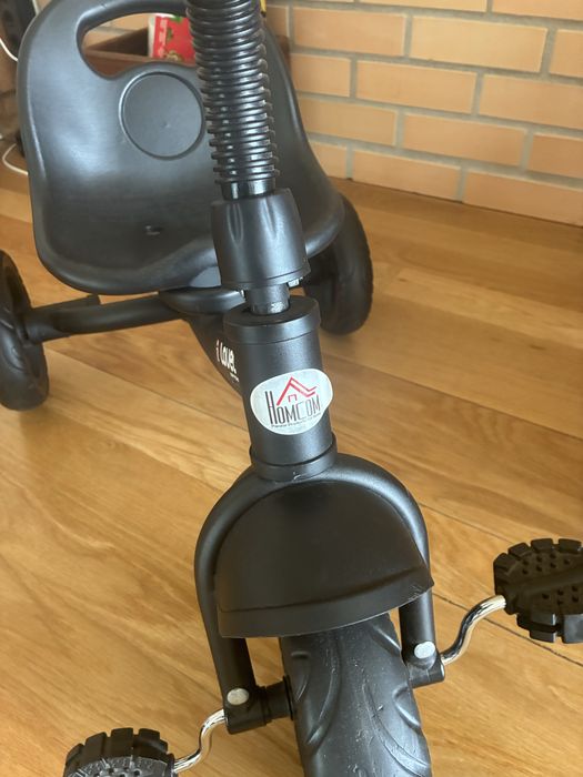 Triciclo se crianca em aço