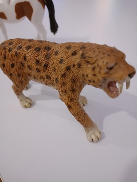 Figurka Smilodon XL