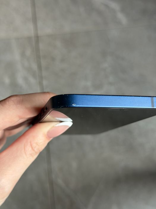 iPhone 12 128GB синій б/у, акб 77%, повна комплектація