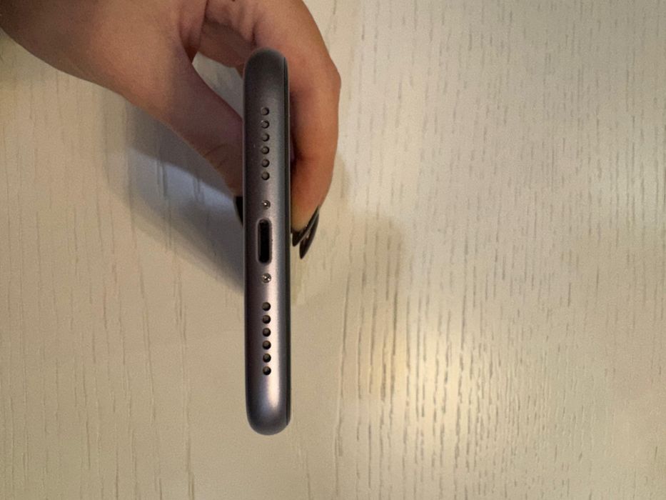 iPhone 11 64gb usado