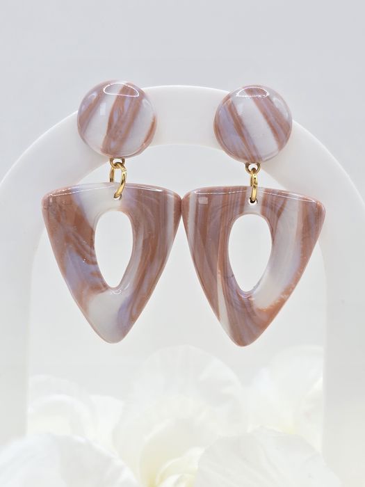 Kolczyki ręcznie robione, trójkąty, żywica, glinka polimerowa