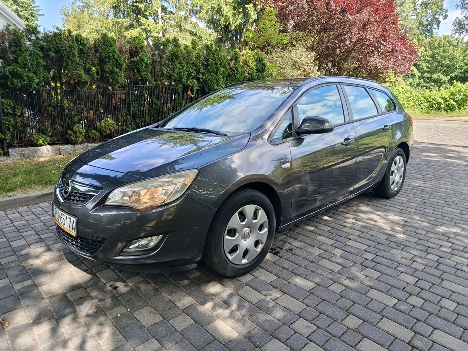 Opel Astra 1.4 benzyna.