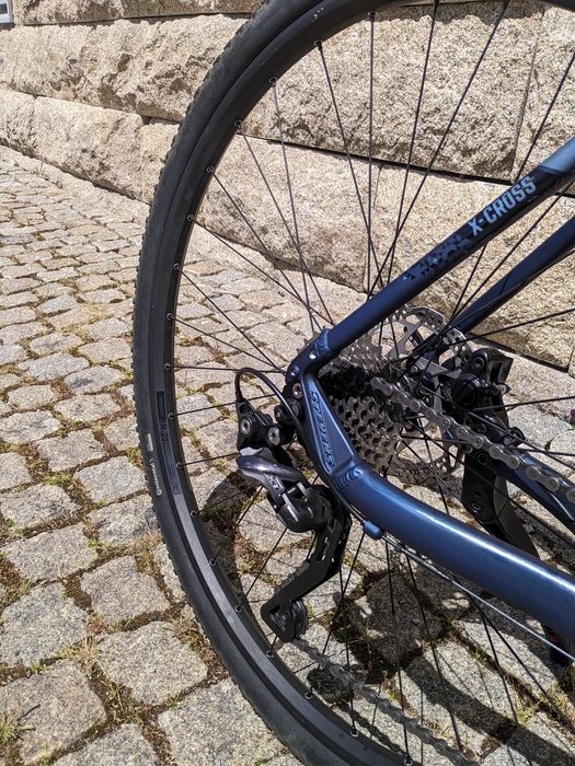 Bicicleta Stevens X-Cross 7X HT – Híbrida / Trekking – Excelente Estado