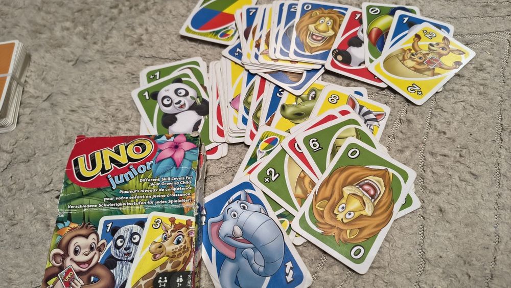 Zestaw gier karcianych, piotruś, uno junior, memo, domino