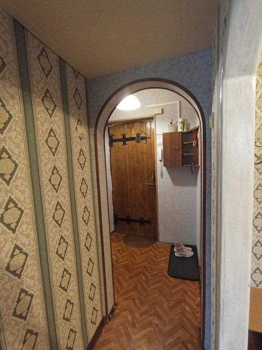 Однокімнатна на Алмазному. Меблі+Техніка. Поверх 4/5.