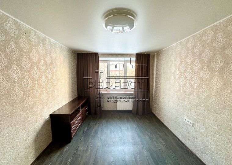 Продаж кімнати в гуртожитку Світличної (провулок) 5 / Светличной 5